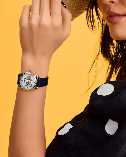 Citizen Micro 3.5 (SIDEKICK) 新品未開封 Mickey Mouse and Minnie Mouse Picnic Pedal Blue Dial Leather Strap